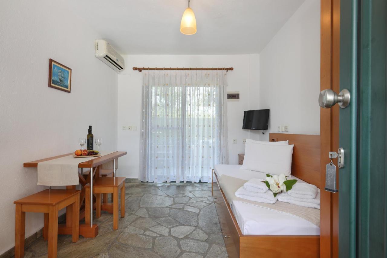 Maistrali Apartments Órmosz Panajász Kültér fotó